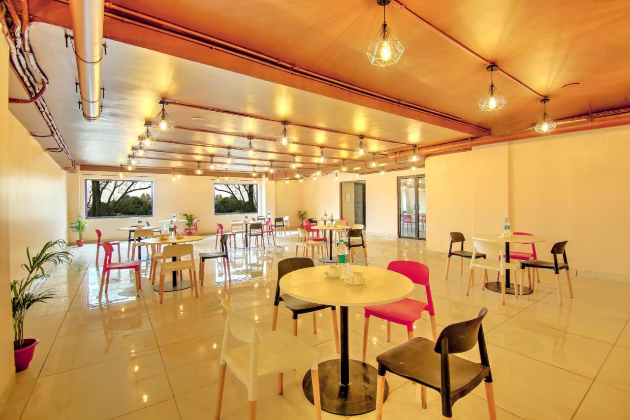 Artisan Rooms Neu-Delhi Exterior foto