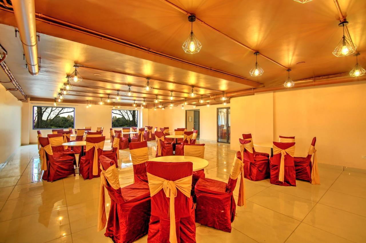 Artisan Rooms Neu-Delhi Exterior foto