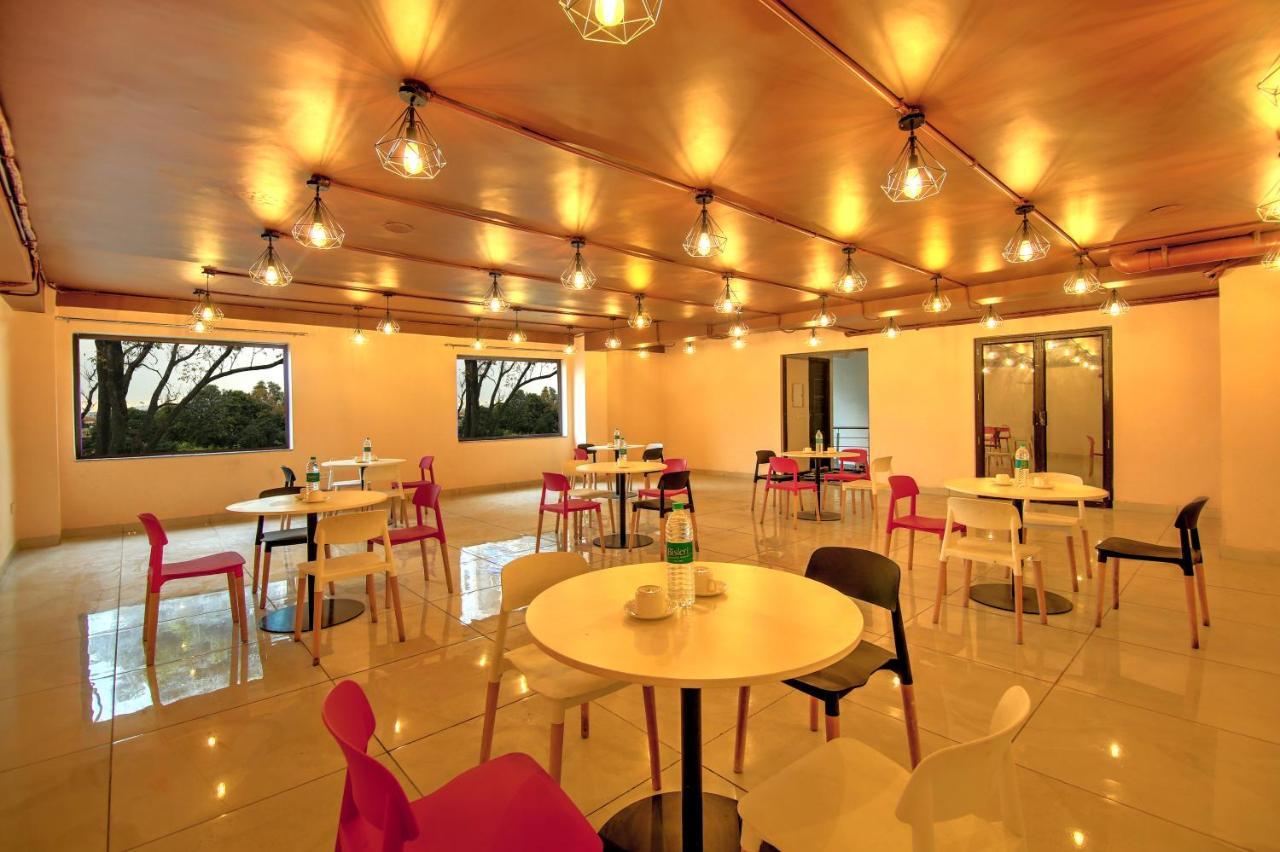 Artisan Rooms Neu-Delhi Exterior foto